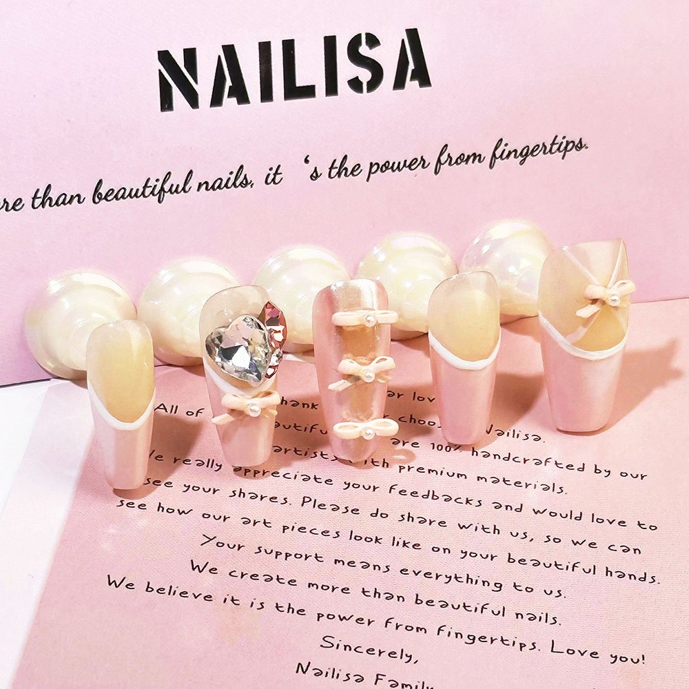 Ongles press-on français nacrés rose nude avec nœud et strass | Longs mariée - Image 5
