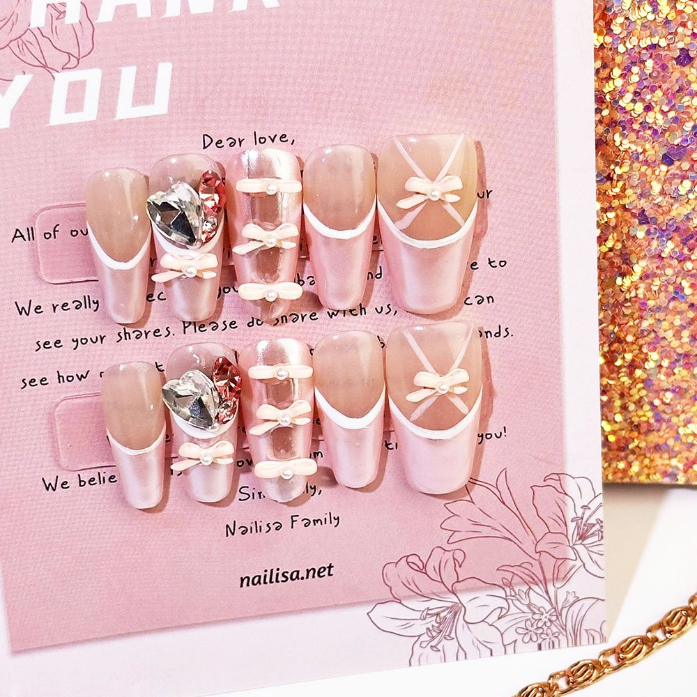Ongles press-on français nacrés rose nude avec nœud et strass | Longs mariée - Image 6