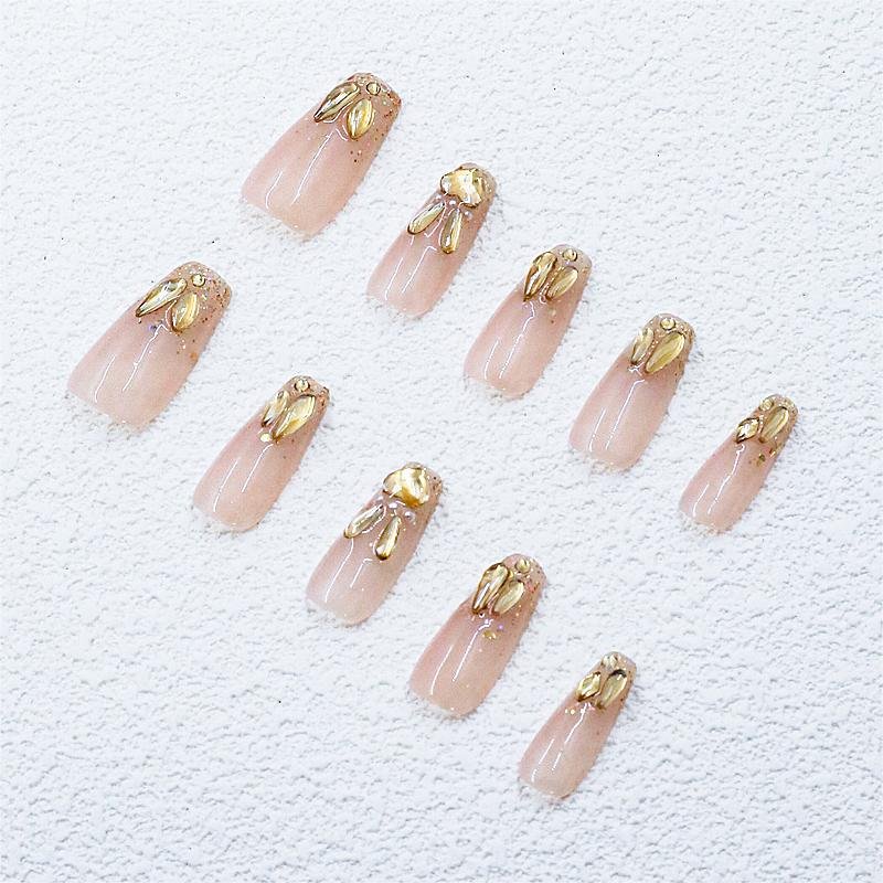 Nude-Pink French-Press-On-Nägel mit goldener Schleife & Strasskette | Lang - Image 6