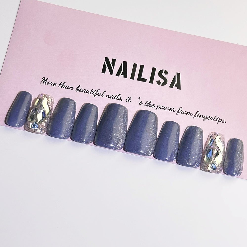 Unghie press-on blu sale marino glitter con texture ghiaccio tritato e perle | Lunghe